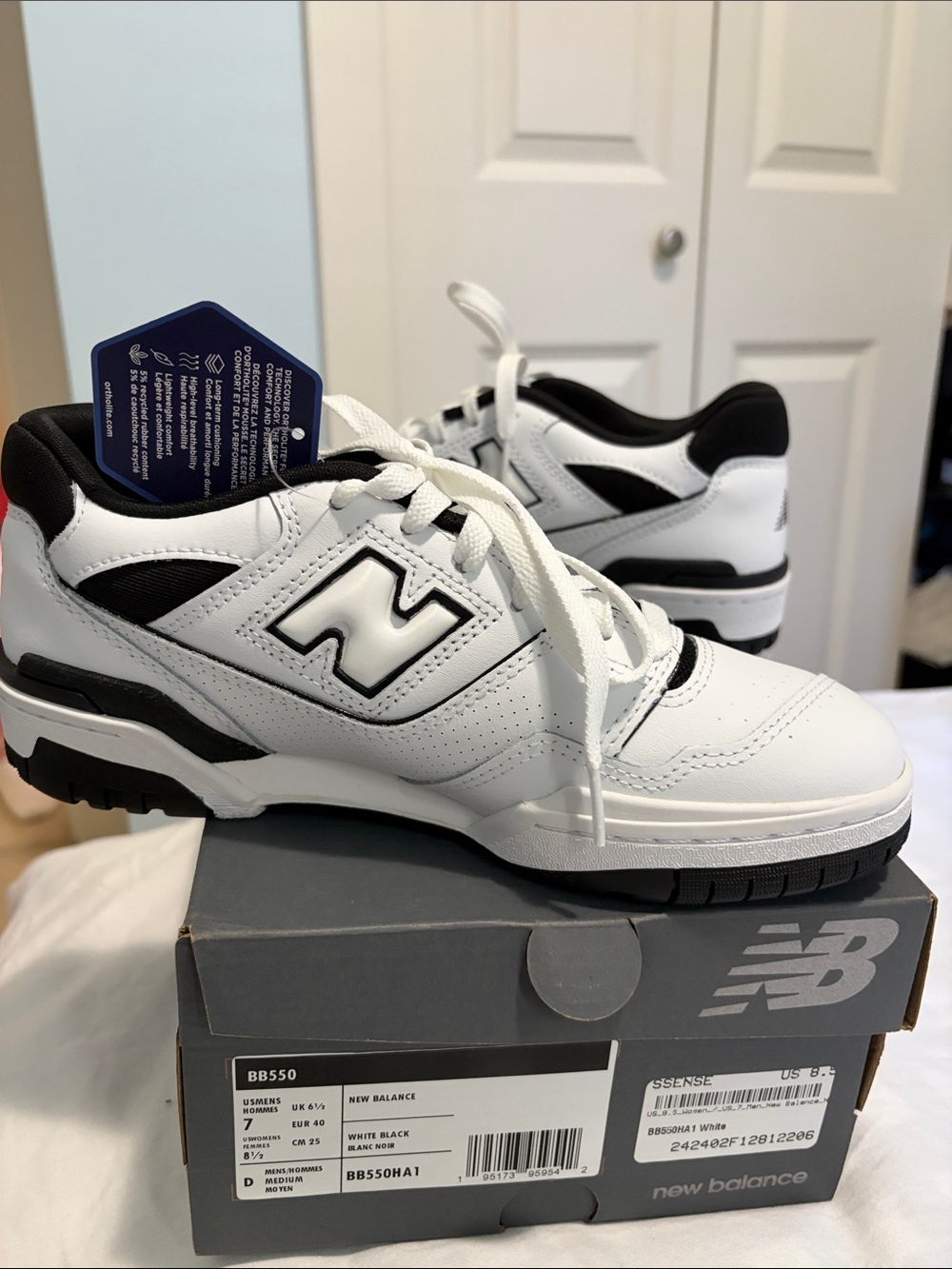 New Balance BB550 womensSneakers - White & Black